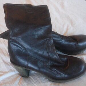 Maritan Boots Size 40 Boots 9 1/2 Size Made in Romania Boots High Heels Boots